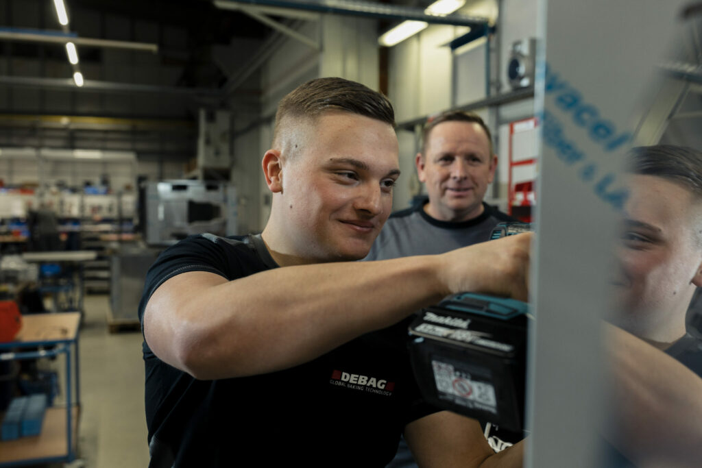 DEBAG | Karriere | Ausbildung zum Konstruktionsmechaniker | 2024 | Bautzen