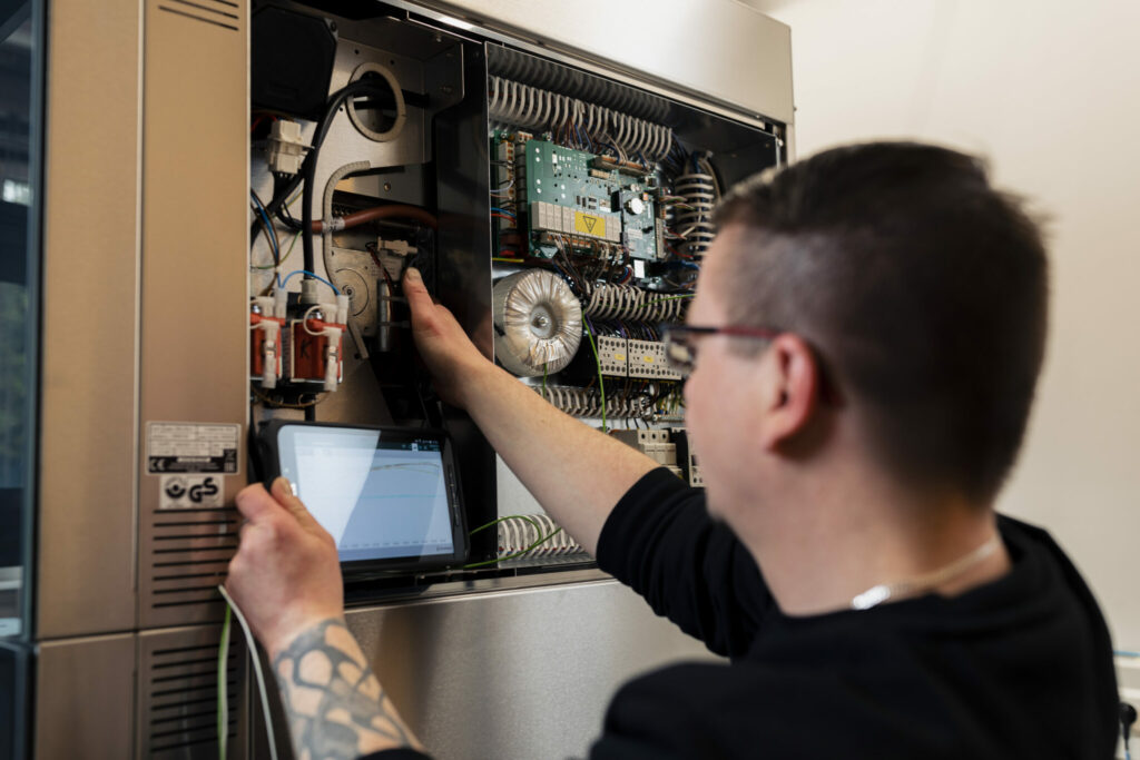 DEBAG | Karriere | Stellenanzeige | Mechatroniker für Kältetechnik | Königsbrück